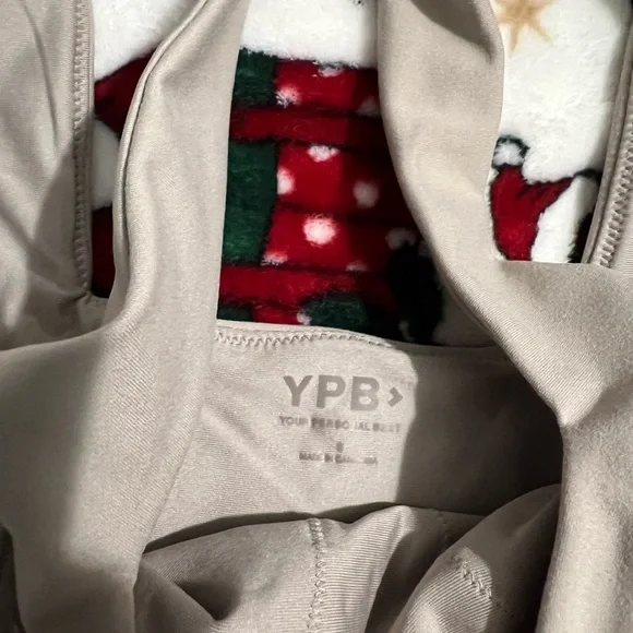 Abercrombie YPB athletic top - Picture 3 of 3